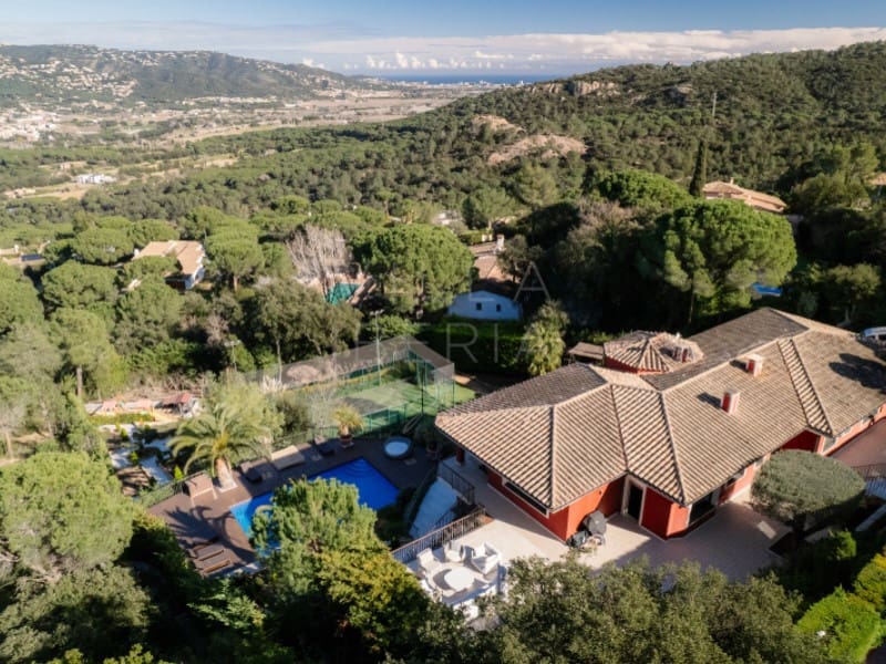 5 makuuhuone Huvila myytävänä paikassa Santa Cristina d'Aro mukana 
autotalli - 2 500 000 € (Ref: 8792875)