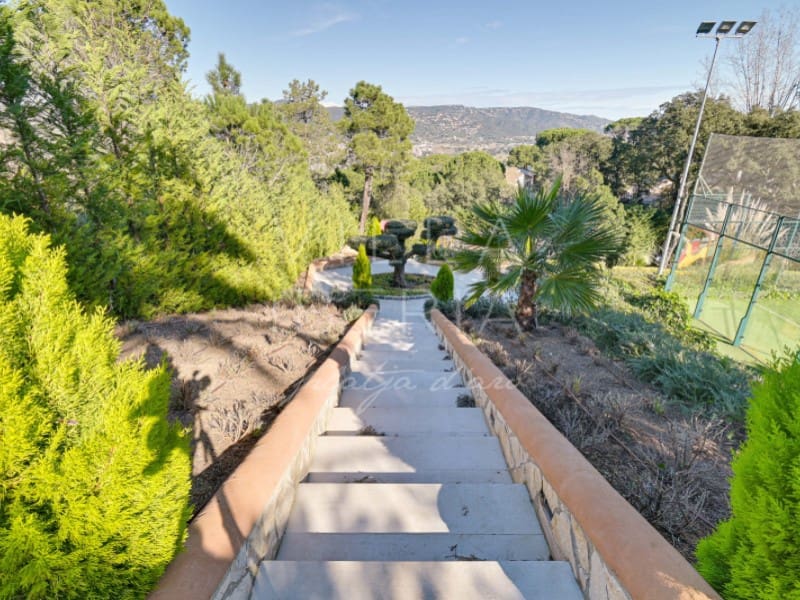 5 makuuhuone Huvila myytävänä paikassa Santa Cristina d'Aro mukana 
autotalli - 2 500 000 € (Ref: 8792875)