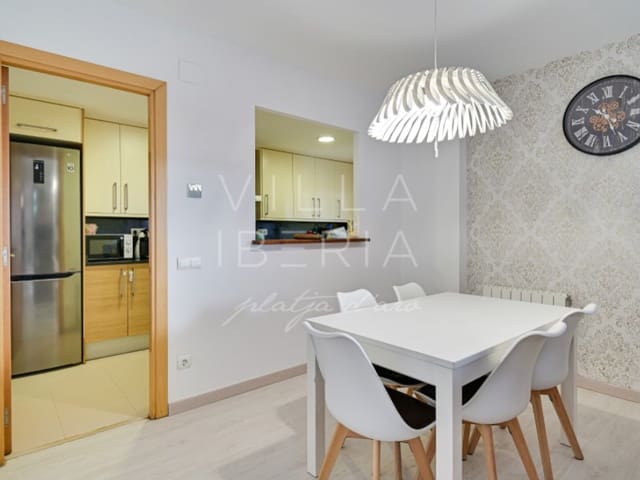 Apartamento de 4 habitaciones en Castell d'Aro, Castell-Platja d'Aro en venta con garaje - 365.000 € (Ref: 8857775)
