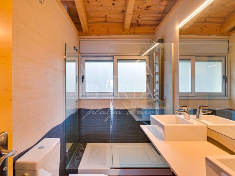 4 soveværelse Villa til salg i Sant Feliu de Guixols med swimmingpool garage - € 2.270.000 (Ref: 8859725)