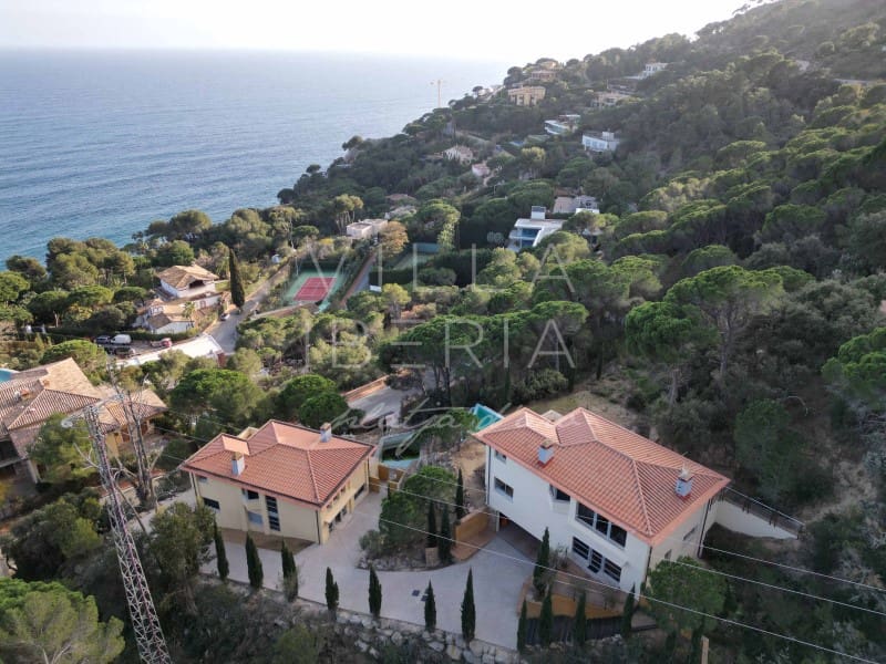 4 soveværelse Villa til salg i Sant Feliu de Guixols med swimmingpool garage - € 2.270.000 (Ref: 8859725)