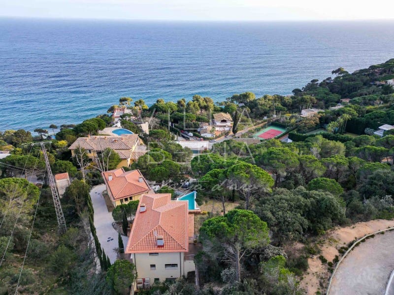 4 soveværelse Villa til salg i Sant Feliu de Guixols med swimmingpool garage - € 2.270.000 (Ref: 8859725)