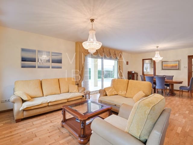 4 chambre Villa/Maison à vendre à Platja d'Aro, Castell-Platja d'Aro avec piscine garage - 1 400 000 € (Ref: 8889304)