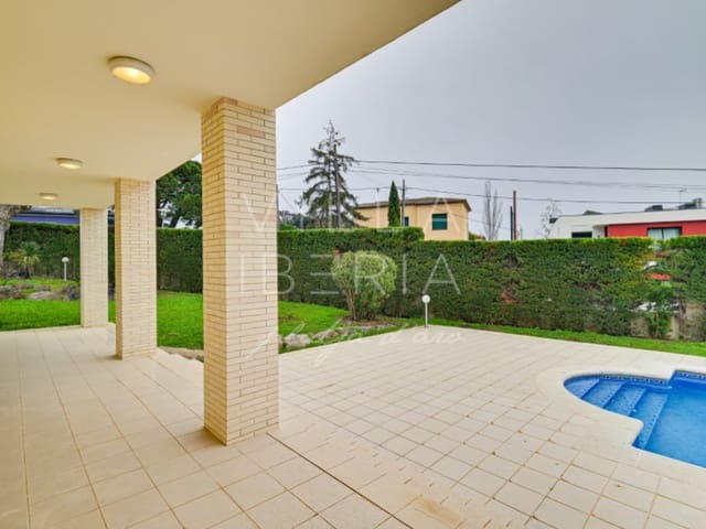 4 chambre Villa/Maison à vendre à Platja d'Aro, Castell-Platja d'Aro avec piscine garage - 1 400 000 € (Ref: 8889304)