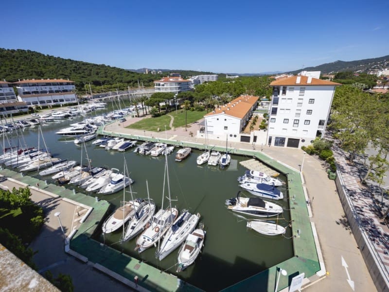 1 soveværelse Lejlighed til salg i Platja d'Aro - € 265.000 (Ref: 8911474)