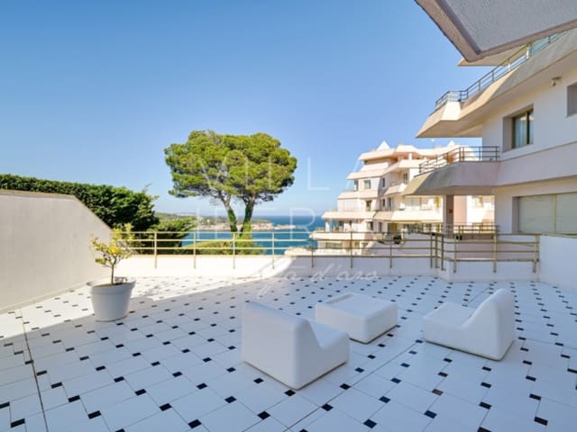 3 bedroom Apartment for sale in Sant Feliu de Guíxols with garage - € 820,000 (Ref: 8913365)