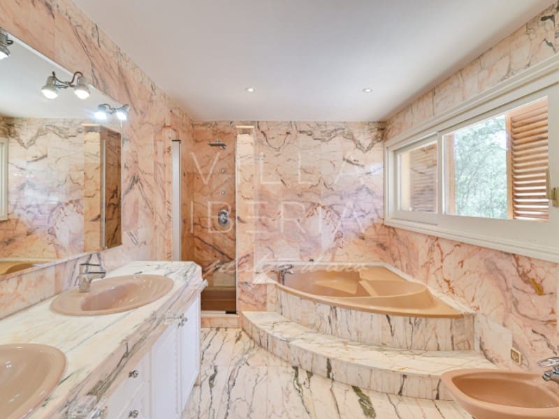 5 soveværelse Villa til salg i Santa Cristina d'Aro - € 1.400.000 (Ref: 8913366)