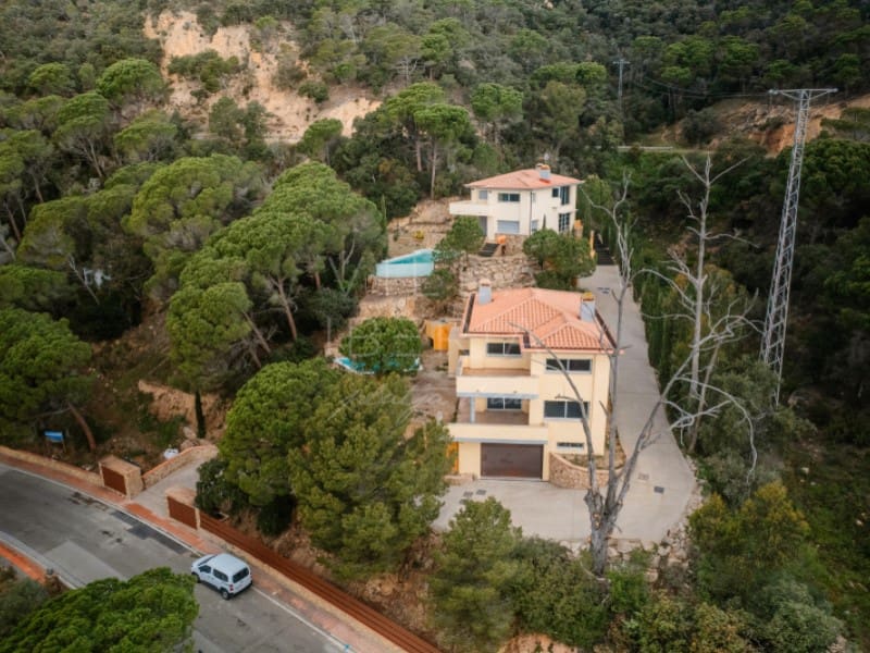 4 slaapkamer Villa te koop in Sant Feliu de Guixols met zwembad garage - € 1.970.000 (Ref: 8939061)