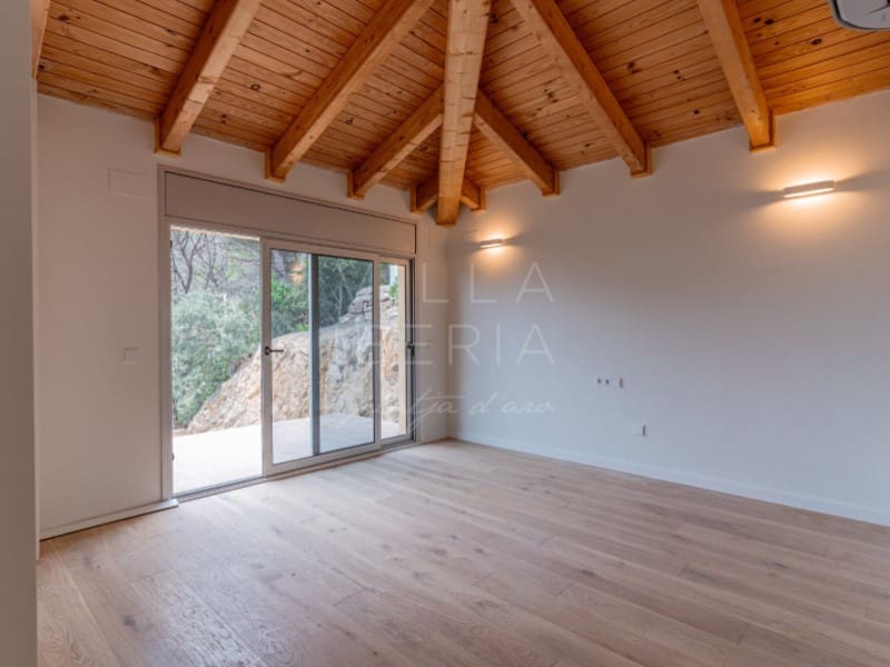 4 slaapkamer Villa te koop in Sant Feliu de Guixols met zwembad garage - € 1.970.000 (Ref: 8939061)