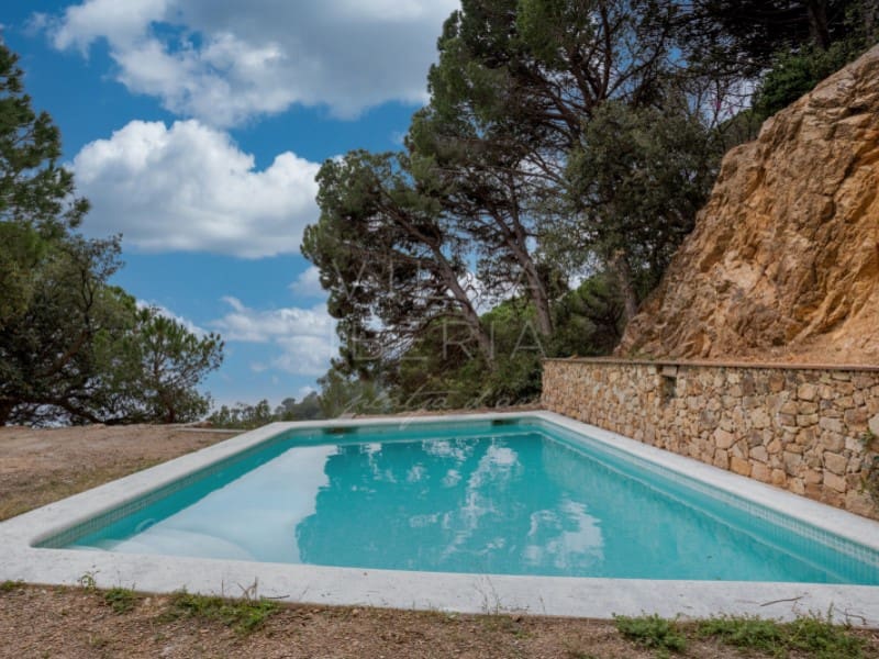 4 slaapkamer Villa te koop in Sant Feliu de Guixols met zwembad garage - € 1.970.000 (Ref: 8939061)