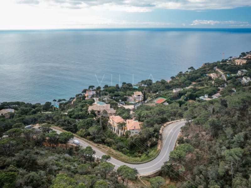 4 slaapkamer Villa te koop in Sant Feliu de Guixols met zwembad garage - € 1.970.000 (Ref: 8939061)