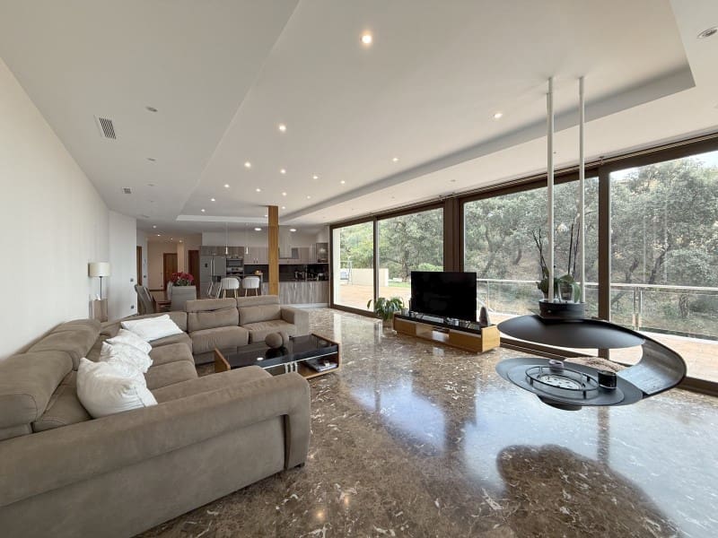 5 bedroom Villa for sale in Platja d'Aro with pool garage - € 1,750,000 (Ref: 8947462)