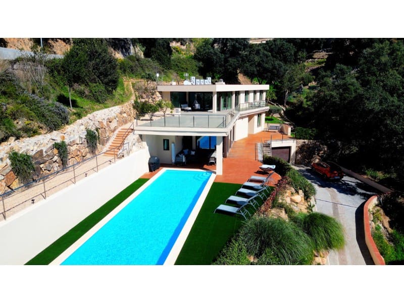 5 bedroom Villa for sale in Platja d'Aro with pool garage - € 1,750,000 (Ref: 8947462)