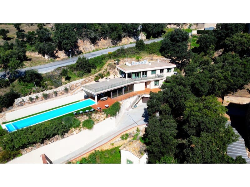 5 bedroom Villa for sale in Platja d'Aro with pool garage - € 1,750,000 (Ref: 8947462)