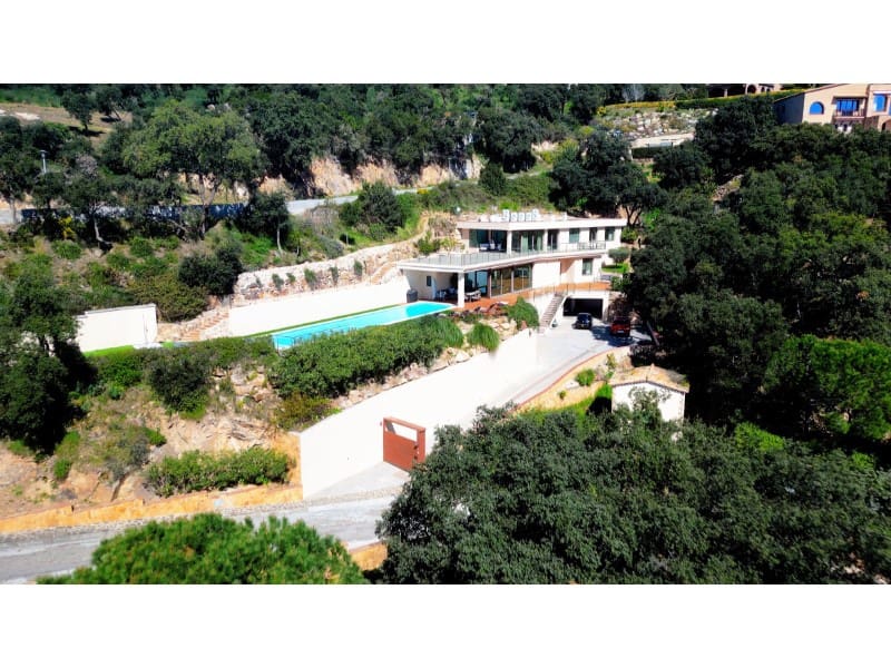 5 bedroom Villa for sale in Platja d'Aro with pool garage - € 1,750,000 (Ref: 8947462)