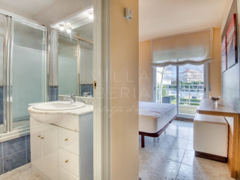 3 soveværelse Lejlighed til salg i Platja d'Aro med garage - € 498.000 (Ref: 8950873)