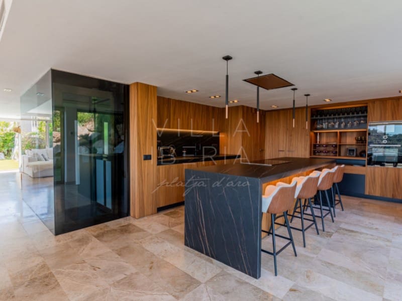 5 soveværelse Villa til salg i Sant Feliu de Guixols med swimmingpool - € 1.295.000 (Ref: 8962054)