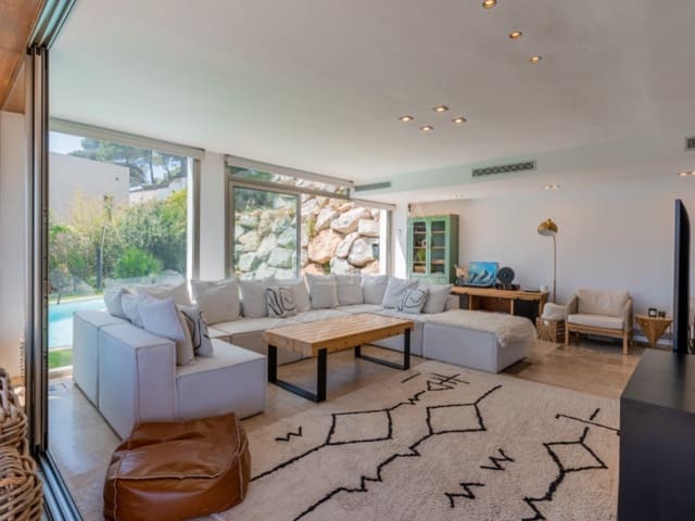 5 bedroom Villa for sale in Sant Feliu de Guíxols with pool - € 1,295,000 (Ref: 8962054)