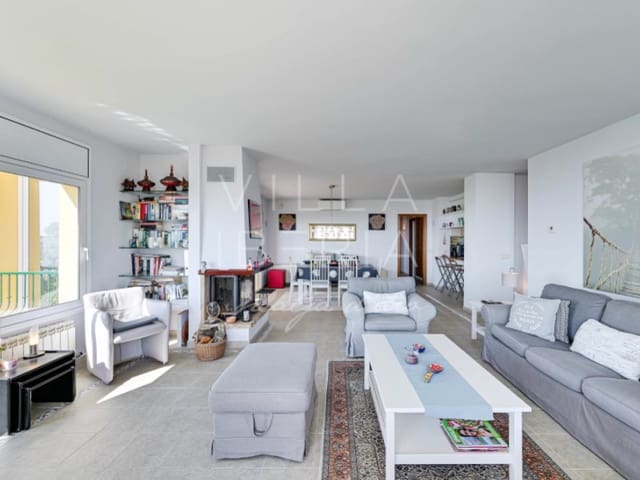 3 bedroom Villa for sale in Platja d'Aro, Castell-Platja d'Aro with pool garage - € 795,000 (Ref: 8986370)