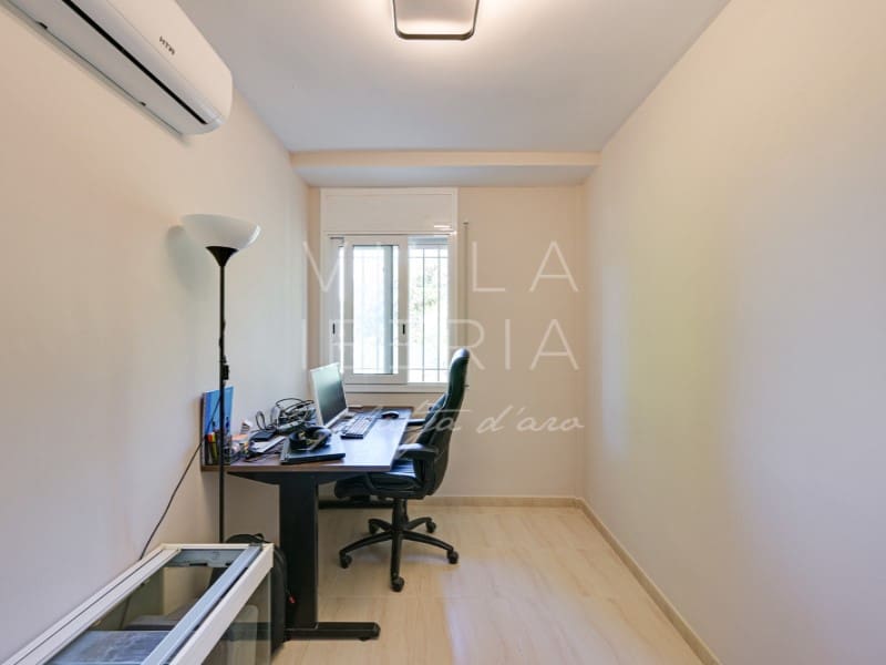 4 soveværelse Villa til salg i Santa Cristina d'Aro med garage - € 695.000 (Ref: 9014550)