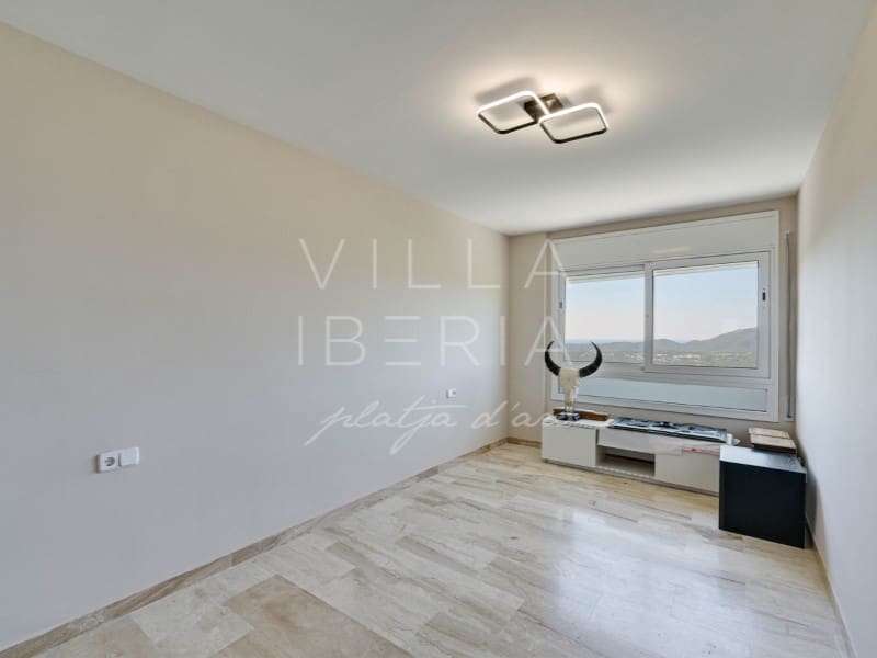 4 soveværelse Villa til salg i Santa Cristina d'Aro med garage - € 695.000 (Ref: 9014550)