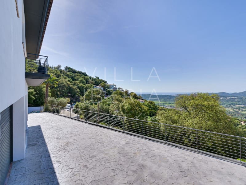4 soveværelse Villa til salg i Santa Cristina d'Aro med garage - € 695.000 (Ref: 9014550)