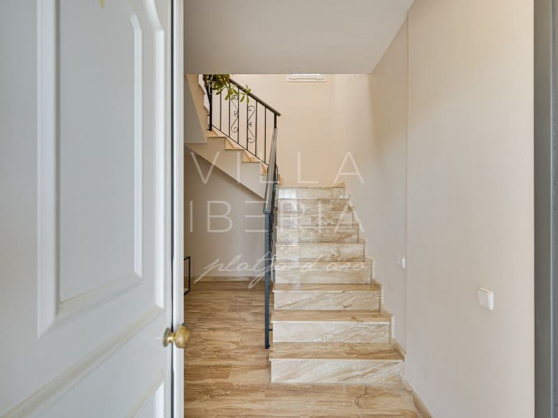 4 soveværelse Villa til salg i Santa Cristina d'Aro med garage - € 695.000 (Ref: 9014550)