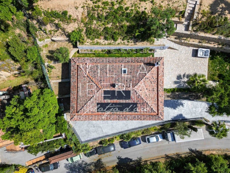 4 soveværelse Villa til salg i Santa Cristina d'Aro med garage - € 695.000 (Ref: 9014550)