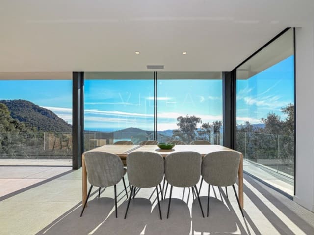 4 chambre Villa/Maison à vendre à Santa Cristina d'Aro - 1 195 000 € (Ref: 9037029)