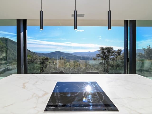 4 chambre Villa/Maison à vendre à Santa Cristina d'Aro - 1 195 000 € (Ref: 9037029)