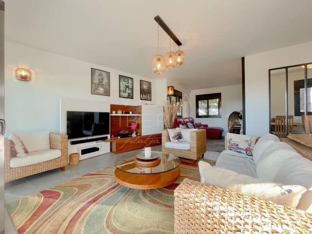 5 Zimmer Haus zu verkaufen in Platja d'Aro, Castell-Platja d'Aro - 995.000 € (Ref: 9069133)