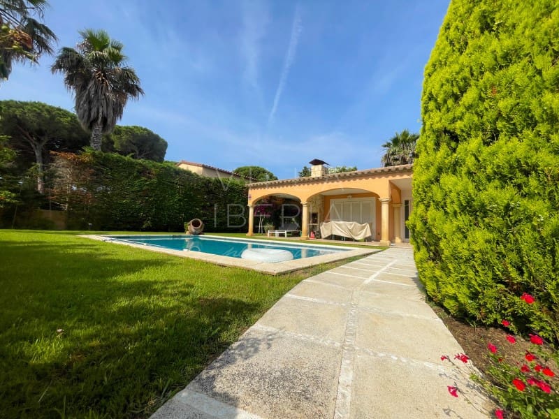 3 soveværelse Villa til salg i Calonge i Sant Antoni med swimmingpool garage - € 1.160.000 (Ref: 9101293)