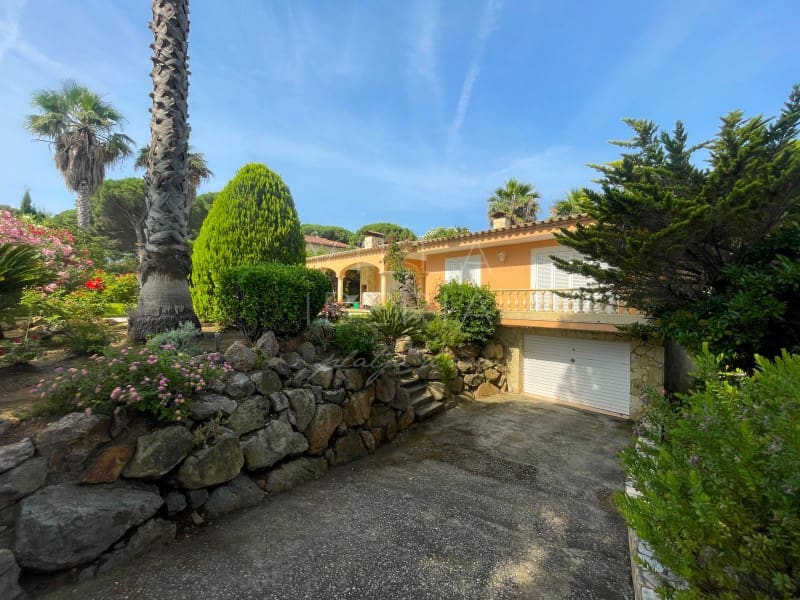 3 soveværelse Villa til salg i Calonge i Sant Antoni med swimmingpool garage - € 1.160.000 (Ref: 9101293)