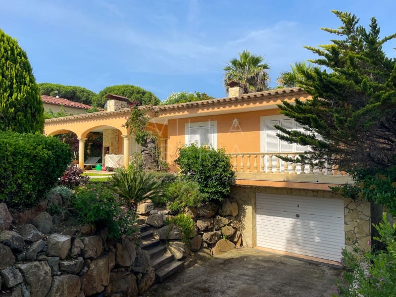 3 soveværelse Villa til salg i Calonge i Sant Antoni med swimmingpool garage - € 1.160.000 (Ref: 9101293)