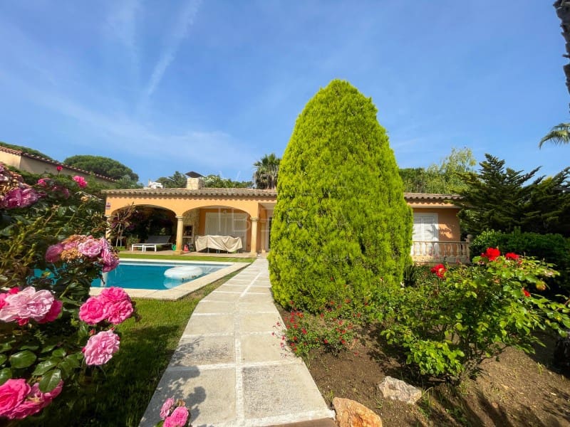 3 soveværelse Villa til salg i Calonge i Sant Antoni med swimmingpool garage - € 1.160.000 (Ref: 9101293)