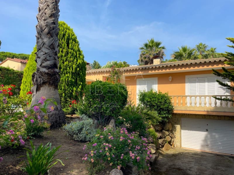 3 soveværelse Villa til salg i Calonge i Sant Antoni med swimmingpool garage - € 1.160.000 (Ref: 9101293)