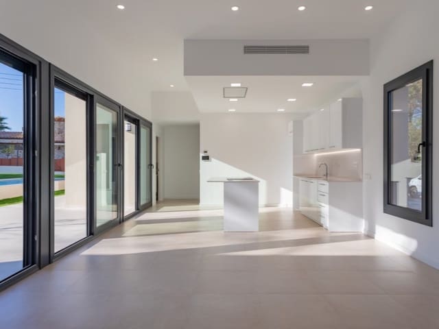 3 bedroom Villa for sale in Llagostera with pool - € 715,000 (Ref: 9107265)