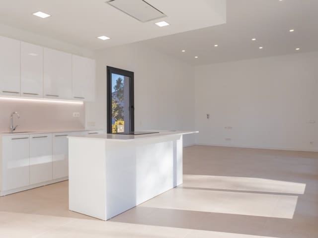 3 bedroom Villa for sale in Llagostera with pool - € 715,000 (Ref: 9107265)