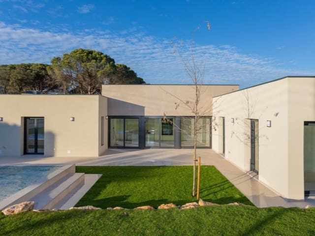 3 soveværelse Villa til salg i Llagostera med swimmingpool - € 715.000 (Ref: 9107265)