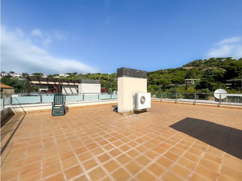 3 soverom Penthouse til salgs i Sant Feliu de Guixols med svømmebasseng garasje - € 585 000 (Ref: 9112673)