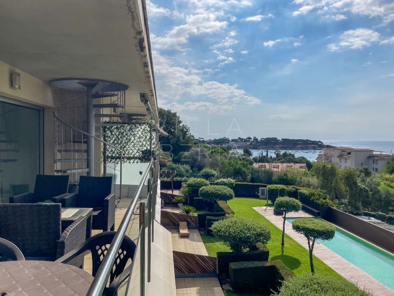 3 soverom Penthouse til salgs i Sant Feliu de Guixols med svømmebasseng garasje - € 585 000 (Ref: 9112673)