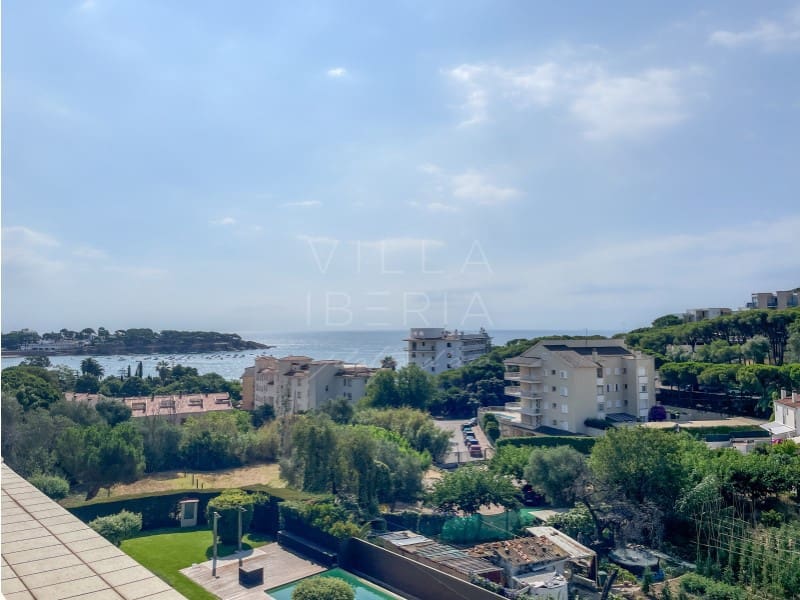 3 soverom Penthouse til salgs i Sant Feliu de Guixols med svømmebasseng garasje - € 585 000 (Ref: 9112673)