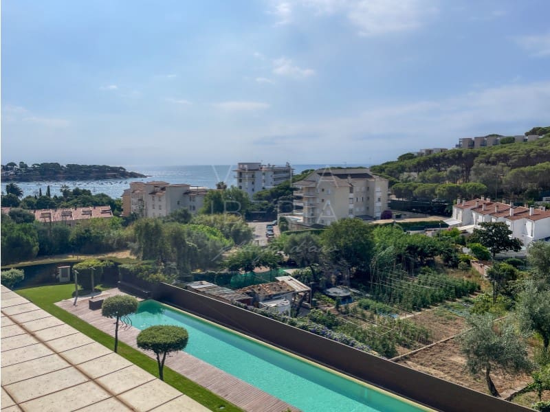 3 soverom Penthouse til salgs i Sant Feliu de Guixols med svømmebasseng garasje - € 585 000 (Ref: 9112673)