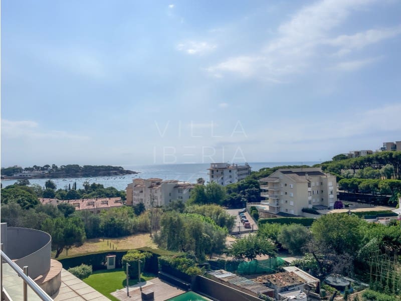 3 soverom Penthouse til salgs i Sant Feliu de Guixols med svømmebasseng garasje - € 585 000 (Ref: 9112673)