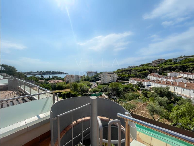3 soverom Penthouse til salgs i Sant Feliu de Guixols med svømmebasseng garasje - € 585 000 (Ref: 9112673)