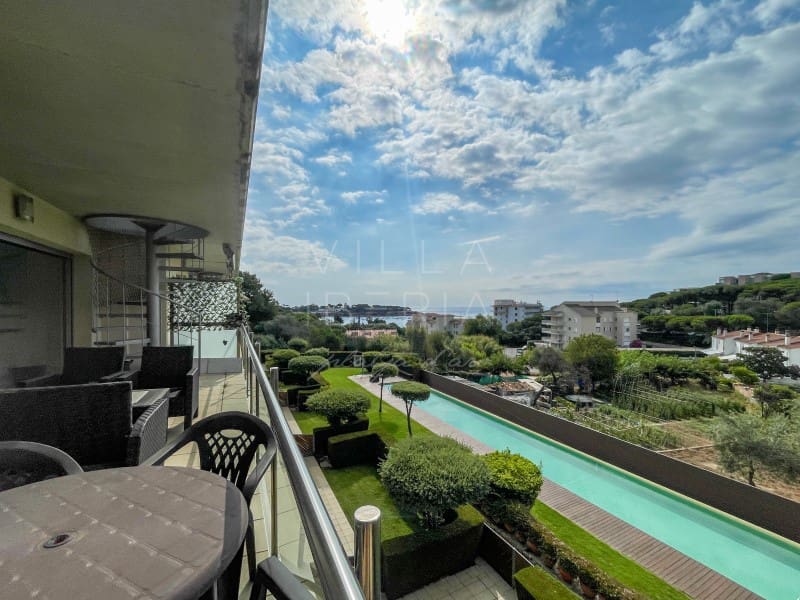 3 soverom Penthouse til salgs i Sant Feliu de Guixols med svømmebasseng garasje - € 585 000 (Ref: 9112673)
