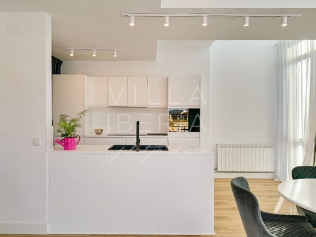 4 bedroom Apartment for sale in Sant Joan de Palamós, Palamós with garage - € 495,000 (Ref: 9112675)