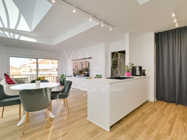 4 bedroom Apartment for sale in Sant Joan de Palamós, Palamós with garage - € 495,000 (Ref: 9112675)