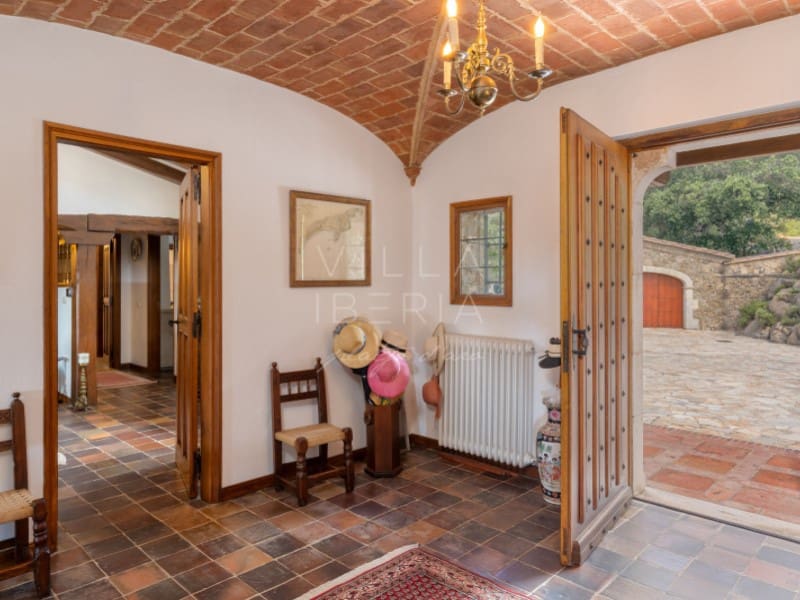 5 chambre Villa/Maison à vendre à Santa Cristina d'Aro avec piscine garage - 1 795 000 € (Ref: 9134642)