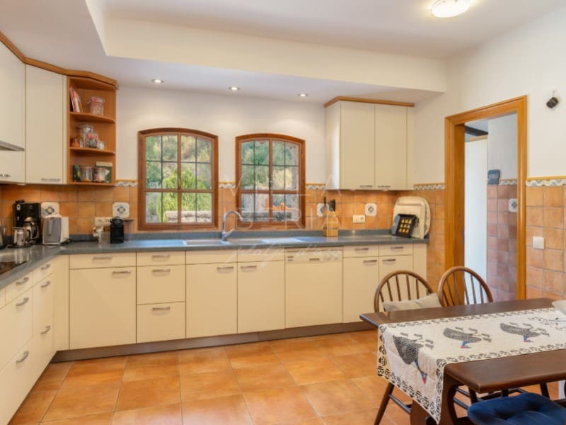 5 chambre Villa/Maison à vendre à Santa Cristina d'Aro avec piscine garage - 1 795 000 € (Ref: 9134642)